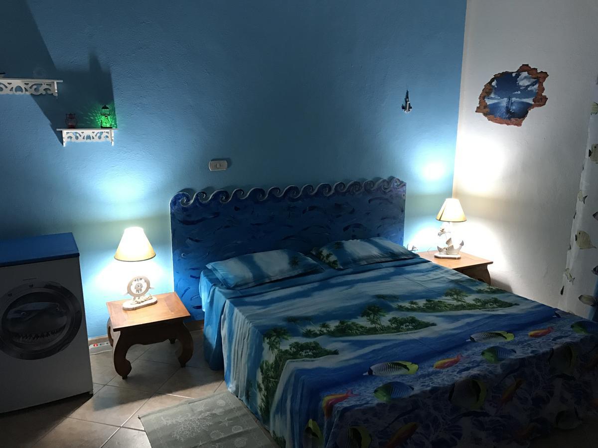 Acquamarina B&B La Maddalena  Buitenkant foto