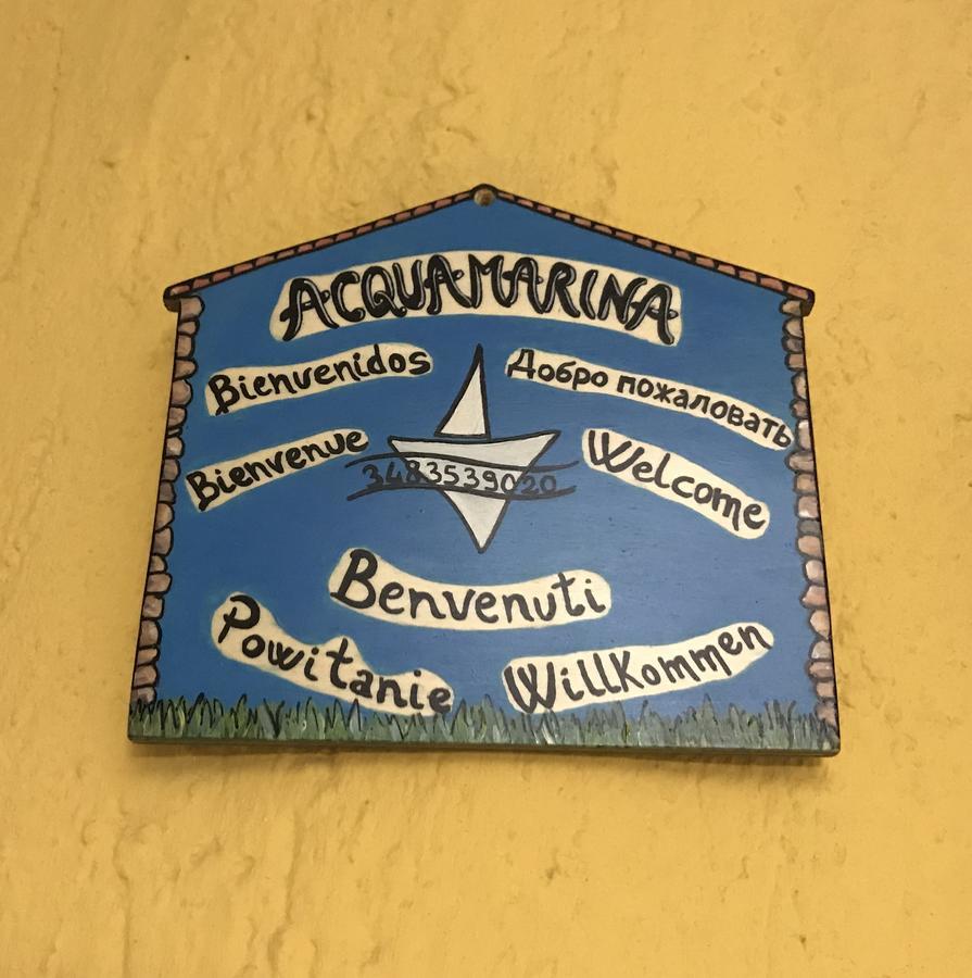 Acquamarina B&B La Maddalena  Buitenkant foto