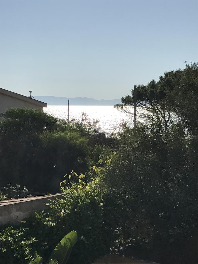 Acquamarina B&B La Maddalena  Buitenkant foto